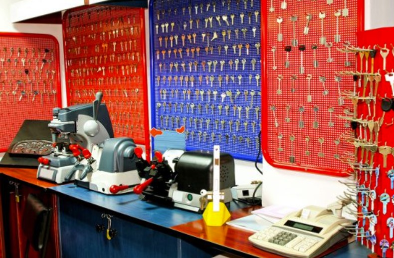 LOCKSMITH NAPLES FL